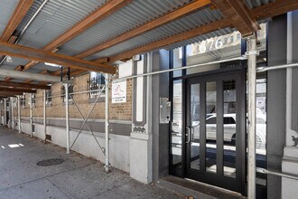 676 Saint Nicholas Ave in New York, NY - Building Photo - Building Photo