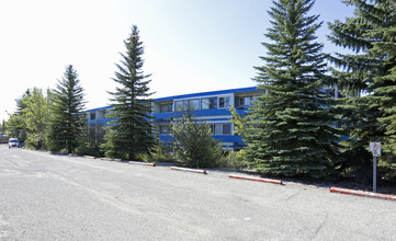 Suncourt Place in Calgary, AB - Building Photo - Building Photo