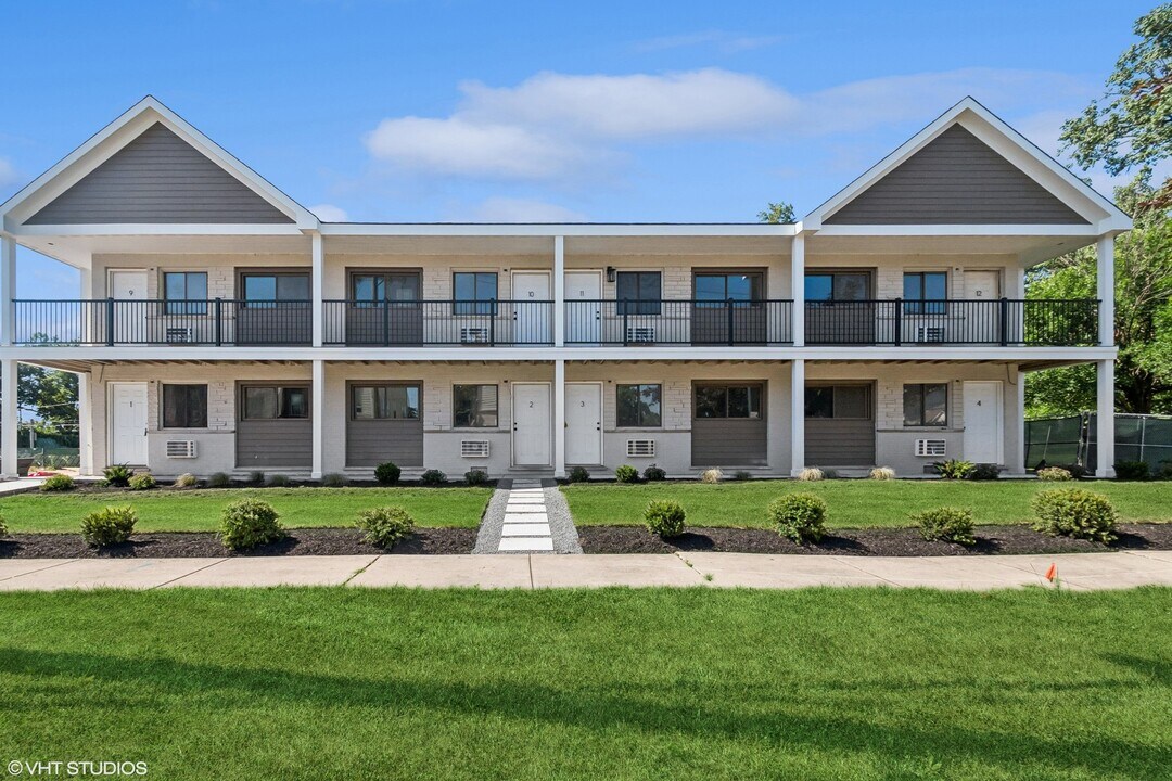 15701 Lamon Ave in Oak Forest, IL - Building Photo