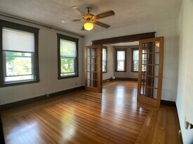 16 Montgomery St, Unit 2 in Cambridge, MA - Building Photo