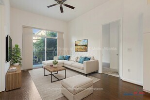 711 Cosmopolitan Dr NE in Atlanta, GA - Building Photo