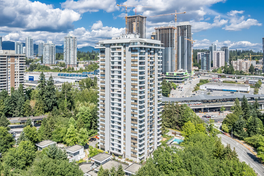 Discovery Place II / The Harrington in Burnaby, BC - Building Photo