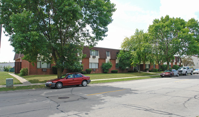 Byrd Townhomes in Racine, WI - Building Photo - Building Photo