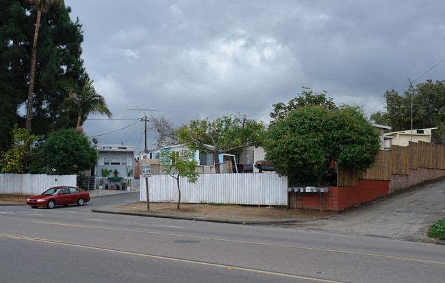 Rancho Glen Mobile Home Park in Fallbrook, CA - Building Photo - Building Photo