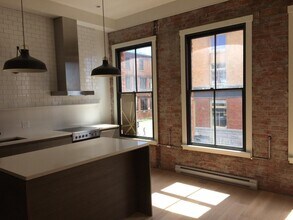 506 Fort St in Victoria, BC - Building Photo - Building Photo