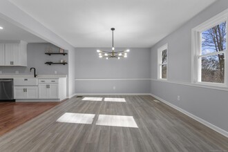40 Harkness Dr in Madison, CT - Building Photo - Building Photo