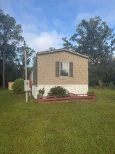 6901 Mangrove Dr in Wesley Chapel, FL - Building Photo - Building Photo
