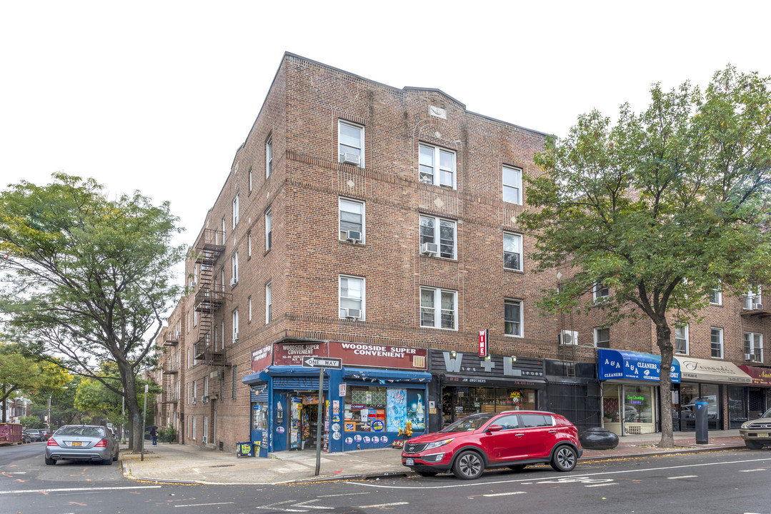 5101 Skillman Ave in Woodside, NY - Building Photo