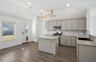 9326 Victoria Valley Ct in Houston, TX - Foto de edificio - Building Photo