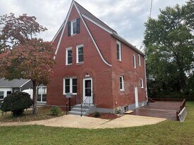 139 Lee Ave NE in Roanoke, VA - Building Photo