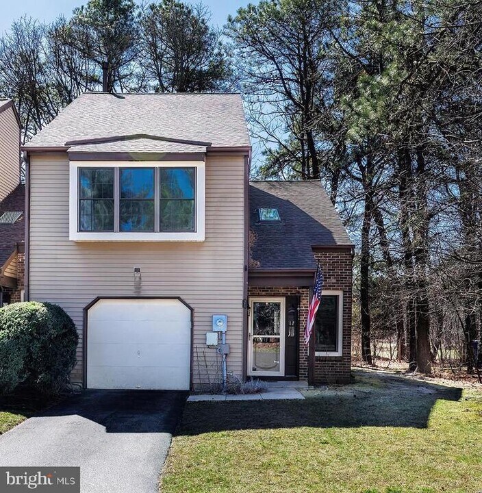 21 Fairway Ct in Evesham, NJ - Building Photo