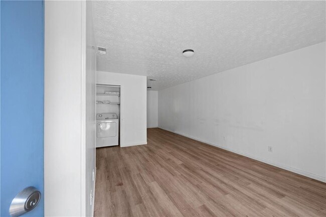 1008 Davis St in Monroe, GA - Building Photo - Building Photo