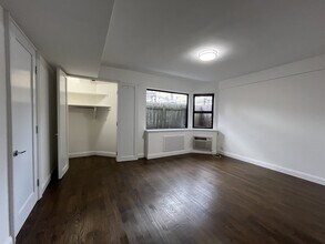 20 Beekman Pl, Unit 2B in New York, NY - Foto de edificio - Building Photo