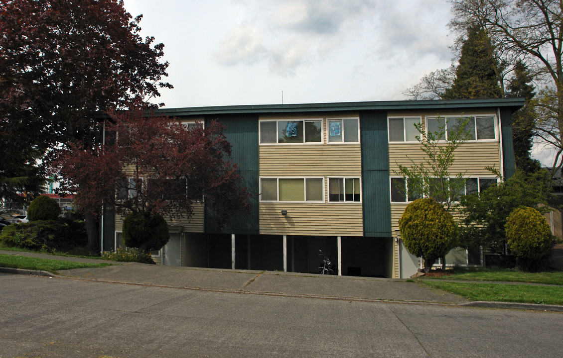 Dorlynn Apartments in Seattle, WA - Foto de edificio