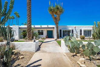 45555 Kawea Way in Indian Wells, CA - Building Photo - Building Photo