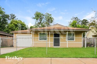 7742 Club Duclay Dr in Jacksonville, FL - Building Photo