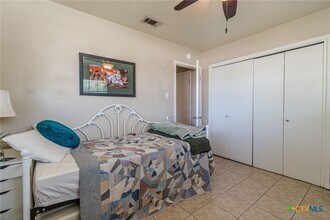 324 Craddock Ave in San Marcos, TX - Building Photo - Building Photo