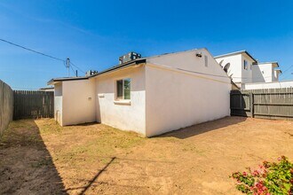 306 E Kinderman Dr in Avondale, AZ - Building Photo - Building Photo