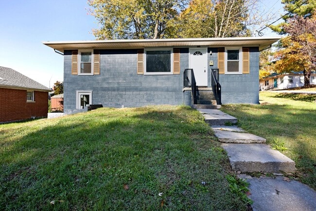 property at 414 Churchill Ct