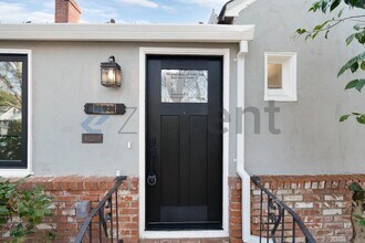 2633 16th St in Sacramento, CA - Building Photo - Building Photo