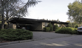 980-982 Almanor Ct Apartments