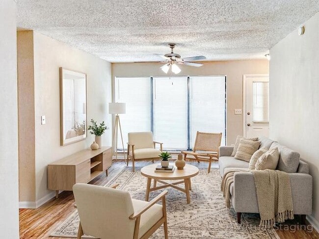 4503 Anvers Blvd in Jacksonville, FL - Foto de edificio - Building Photo