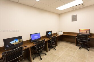 3530 NW 36th St in Miami, FL - Building Photo - Building Photo