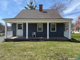 31 Waterbury Rd in Prospect, CT - Building Photo
