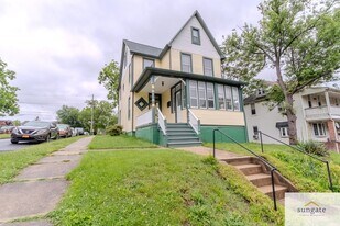2900 E Strathmore Ave in Baltimore, MD - Building Photo