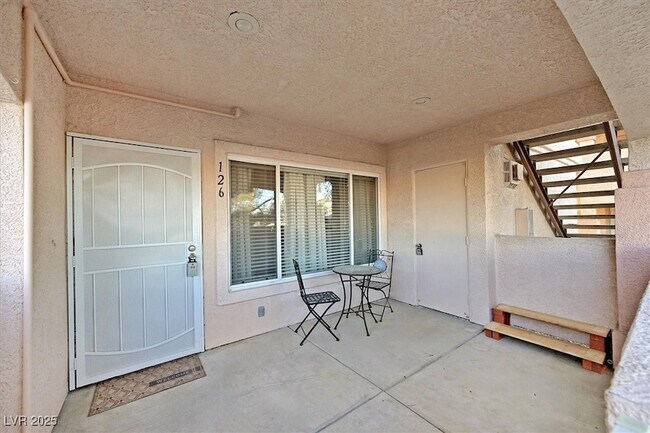 350 S Durango Dr, Unit 126 in Las Vegas, NV - Building Photo - Building Photo