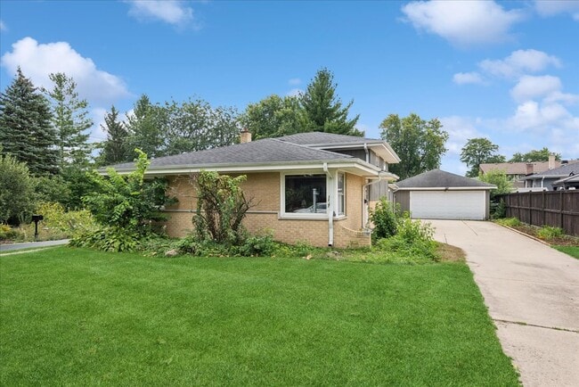 1127 E Washington Blvd in Lombard, IL - Building Photo - Building Photo