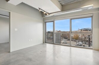 1213 N Honore St in Chicago, IL - Building Photo - Building Photo