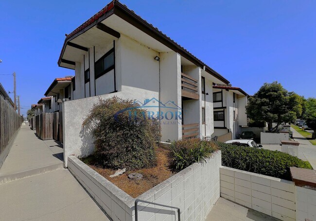 17037 S Vermont Ave in Gardena, CA - Building Photo - Building Photo