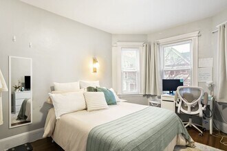 17 Howe St in Boston, MA - Building Photo - Building Photo