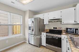 724 Chaseway St in Virginia Beach, VA - Building Photo - Building Photo