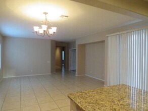 336 N 77th Pl in Mesa, AZ - Building Photo - Building Photo