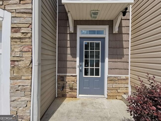 2073 Executive Dr in Duluth, GA - Building Photo - Building Photo