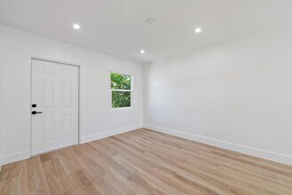 5004 Webster Ave in West Palm Beach, FL - Building Photo - Building Photo