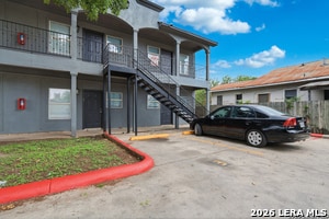 1706 W Craig Pl