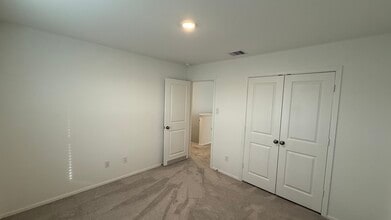 18926 Panzini Dr in New Caney, TX - Building Photo - Building Photo