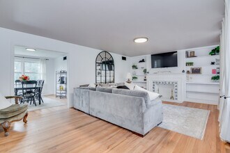 822 W Woodlawn Ave in North Augusta, SC - Building Photo - Building Photo