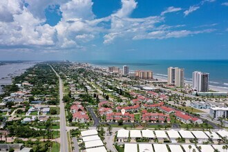 118 Florida Shores Blvd in Daytona Beach Shores, FL - Building Photo - Building Photo