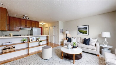 Pleasant View in Minneapolis, MN - Building Photo - Building Photo