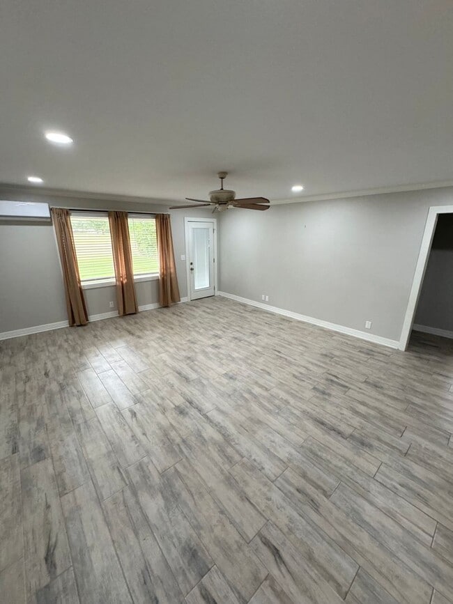 3824 Greenway Pl in Shreveport, LA - Building Photo - Building Photo