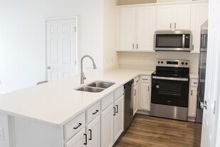 98 Pittman Ct in St. Augustine, FL - Building Photo