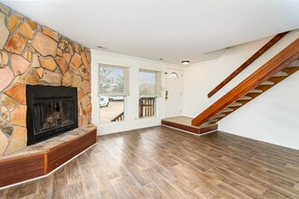 OV Mirage in Norfolk, VA - Foto de edificio - Building Photo