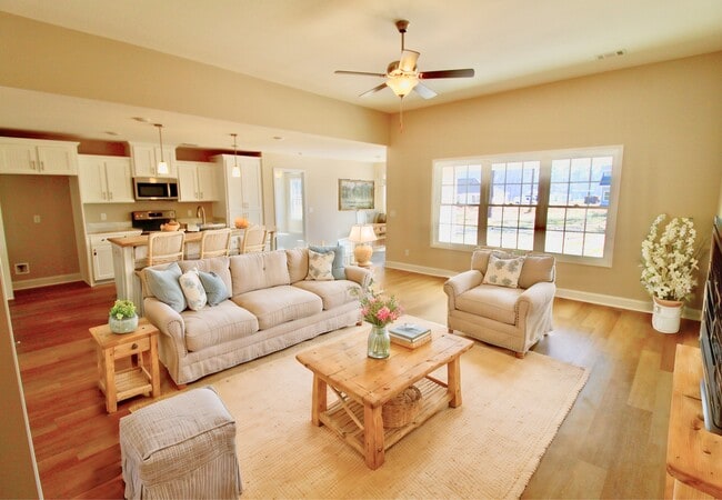 property at 334 Tallulah Bend