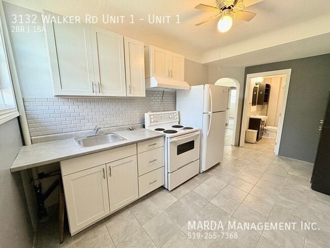 3132 Walker Rd in Windsor, ON - Building Photo - Building Photo