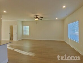 7326 Jerimoth Dr in Charlotte, NC - Foto de edificio - Building Photo