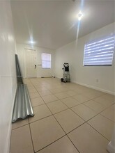 8742 NW 98th Ave in Doral, FL - Building Photo - Building Photo